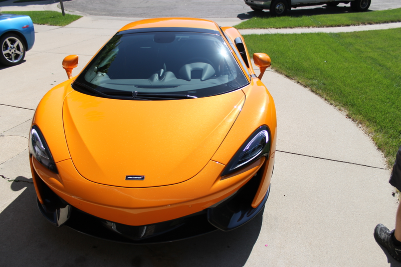 Illustration for article titled Friends New (new) McLaren 570S